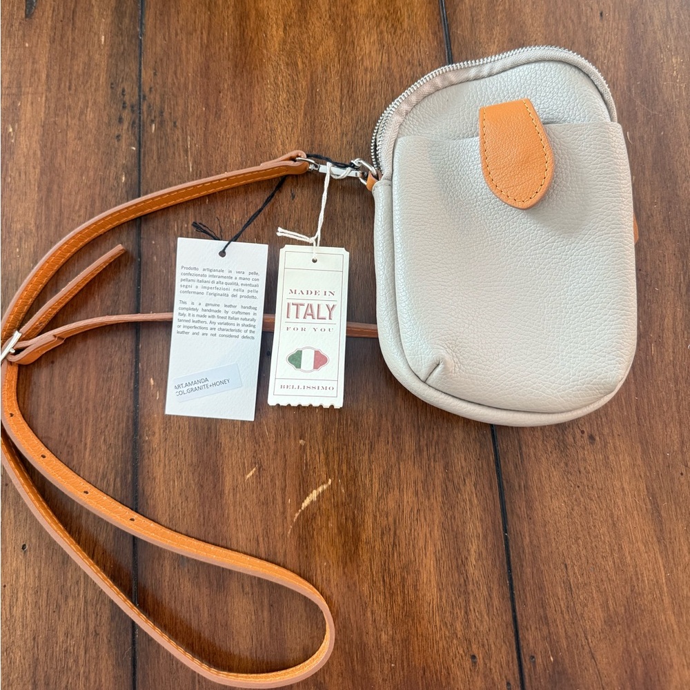 Divina Firenze Bags NWT Small Phone Cross Key Bag/Purse Cream/Tan